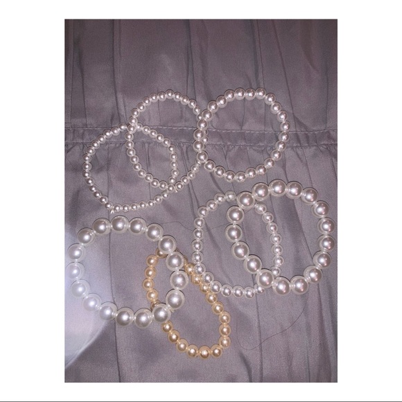 SOLD - Various Sizes Pearl Bracelets - Picture 1 of 5